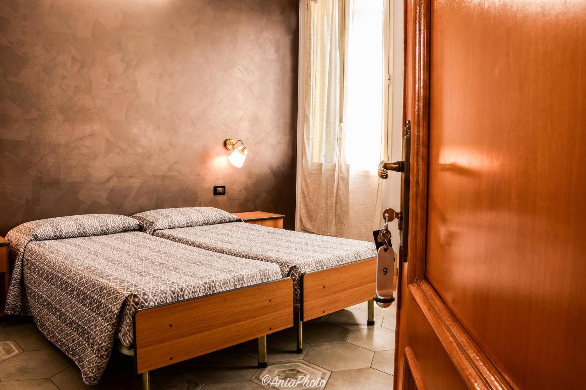 Albergo Florida Taggia Zewnętrze zdjęcie